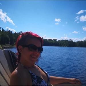 Meet your Posher, Caroline